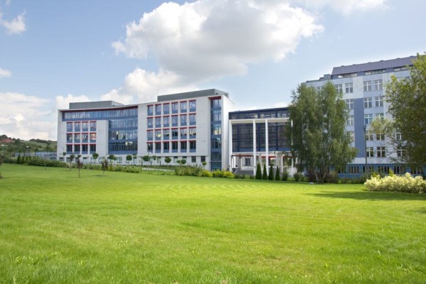 Университет Яна Кохановского в Кельце